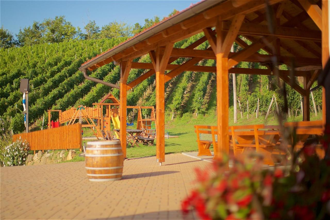 Tourist Farm Apartments Lovrec Jirsovci Екстериор снимка